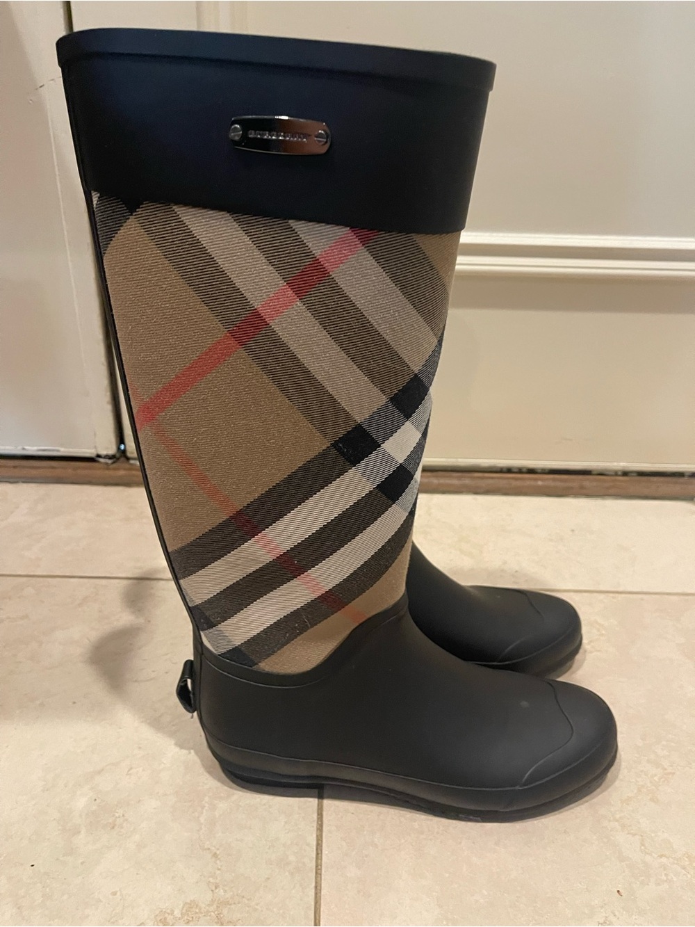 Burberry Rain Boots size 39 Authentic